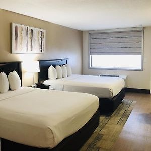 Stanford Inn & Suites Anaheim